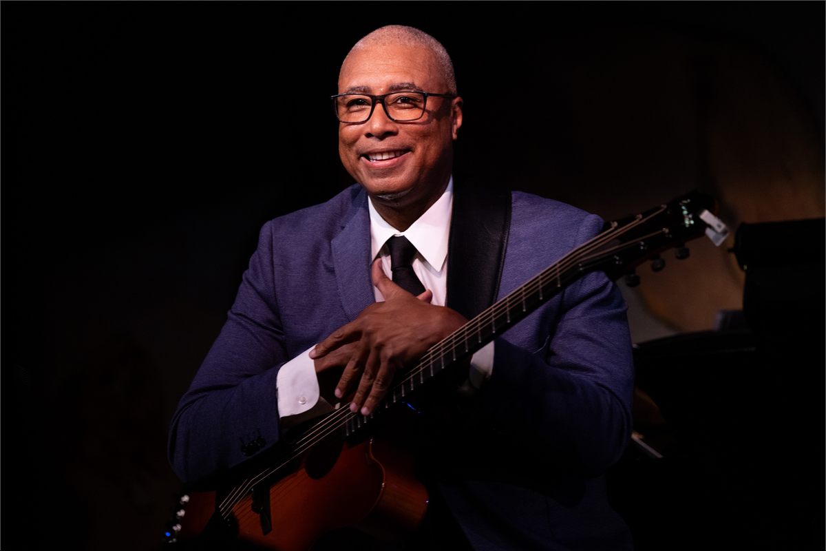 Bernie Williams with his guitar. Photo by David Andrako