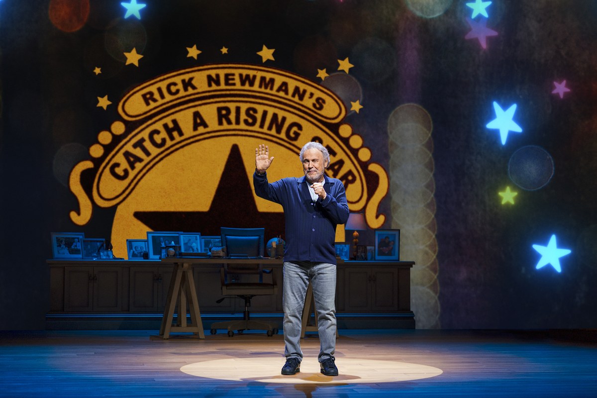Billy Crystal in 860 at the Imperial Theatre. Photo by Avery Brunkus