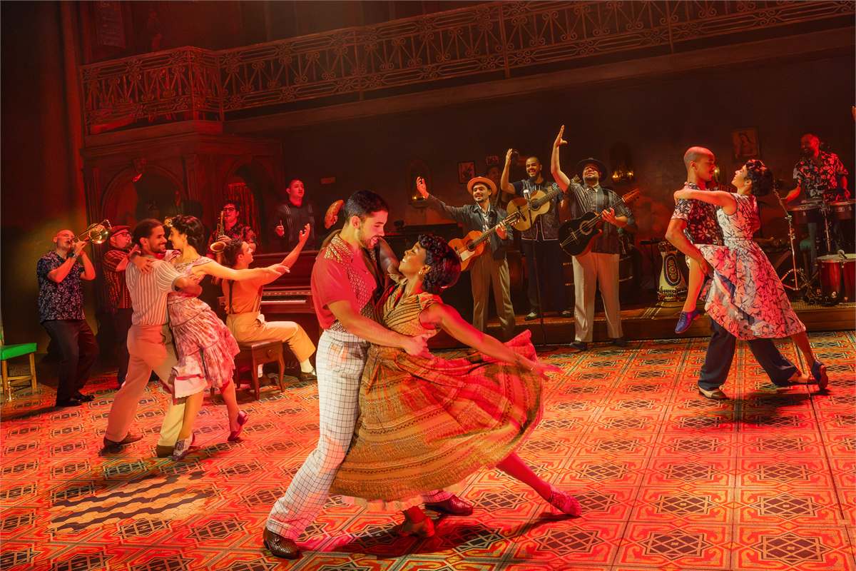 The North American tour company of Buena Vista Social Club. Photo by Matthew Murphy