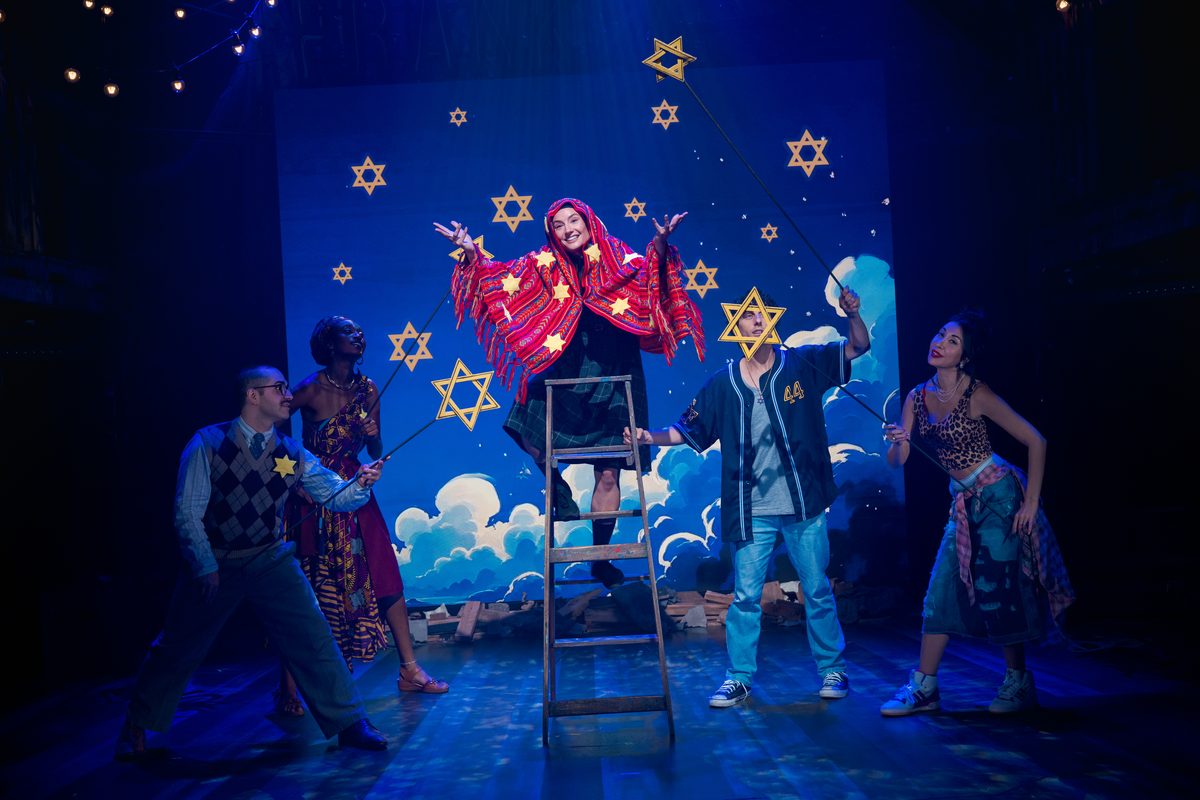 Amelia Louise Barr and the cast of Slam Frank at the Orpheum Theatre. Photo by Shawn Salley Photography Amelia Louise Barr and the cast of Slam Frank at the Orpheum Theatre. Photo by Shawn Salley Photography